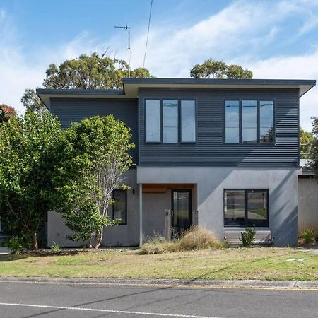 Flowering Gum House - Furry Friends Welcome Villa Anglesea Exteriör bild